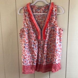 Vineyard vines 100% Cotton top. Size L.